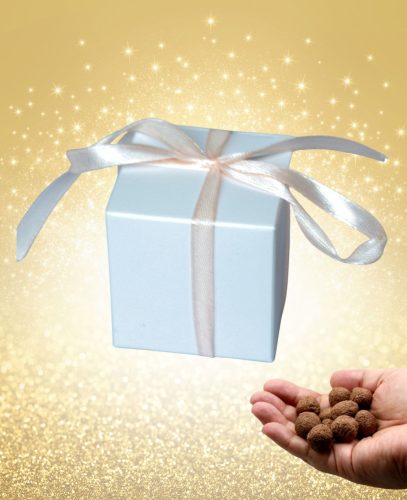 Esküvői köszönőajándék: 3 db viráglabda díszdobozban