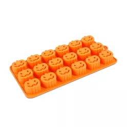  Halloween szilikon jégkockakészítő forma – 18 db tök minta, narancssárga, 21 × 11 cm