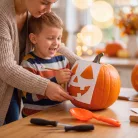 Halloween tökfaragó készlet – 3 db szerszám, 6 db tökfaragó sablonnal