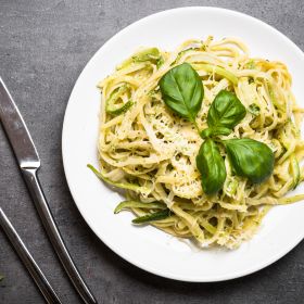 Így készíts gyorsan cukkinis spagettit a kertedből 