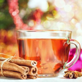 Így készíts forró fűszeres karácsonyi teát házilag 